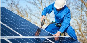 Installation Maintenance Panneaux Solaires Photovoltaïques à Savines-le-Lac